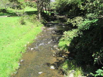 刈 生沢 の 滝 渓流 公園