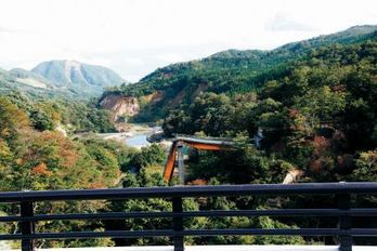 祭畤大橋（落橋）展望の丘